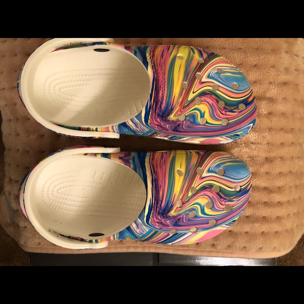 Ladies Crocs sz 7